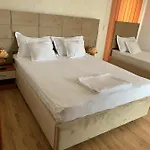 Mimoza - Apartaments Panoramic Sea View 아파트 *